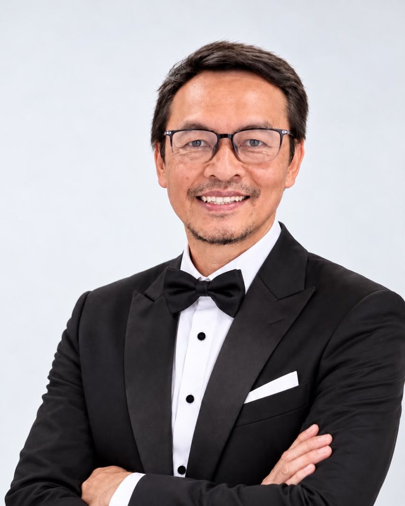 Portrait of Dr Moslem Annuar